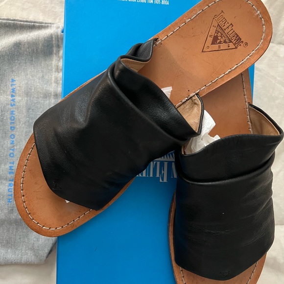 ***SOLD***  John Fluevog Slip on mules - Picture 5 of 6
